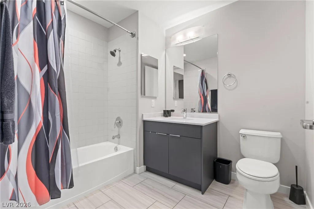 353 Bonneville, Las Vegas, NV 89101
