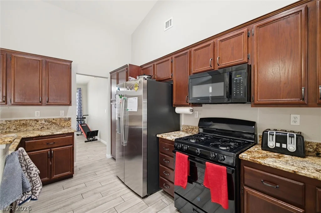1536 Singing Bird, North Las Vegas, NV 89031
