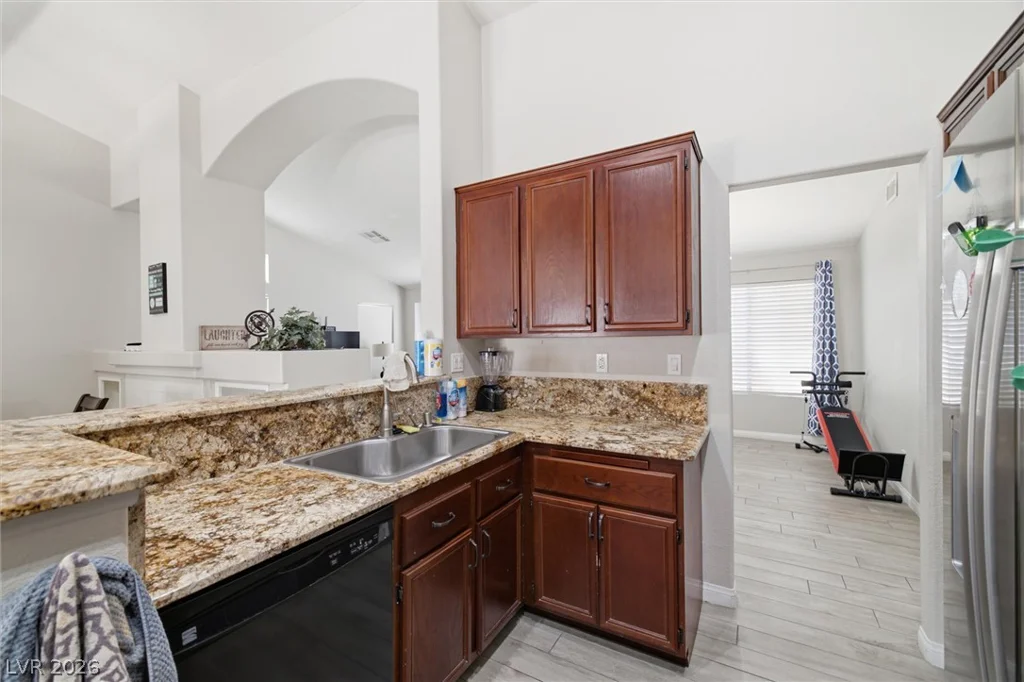 1536 Singing Bird, North Las Vegas, NV 89031