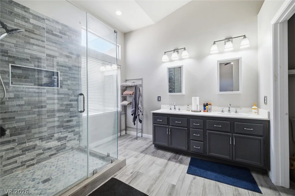 1536 Singing Bird, North Las Vegas, NV 89031