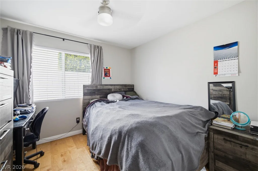 1536 Singing Bird, North Las Vegas, NV 89031