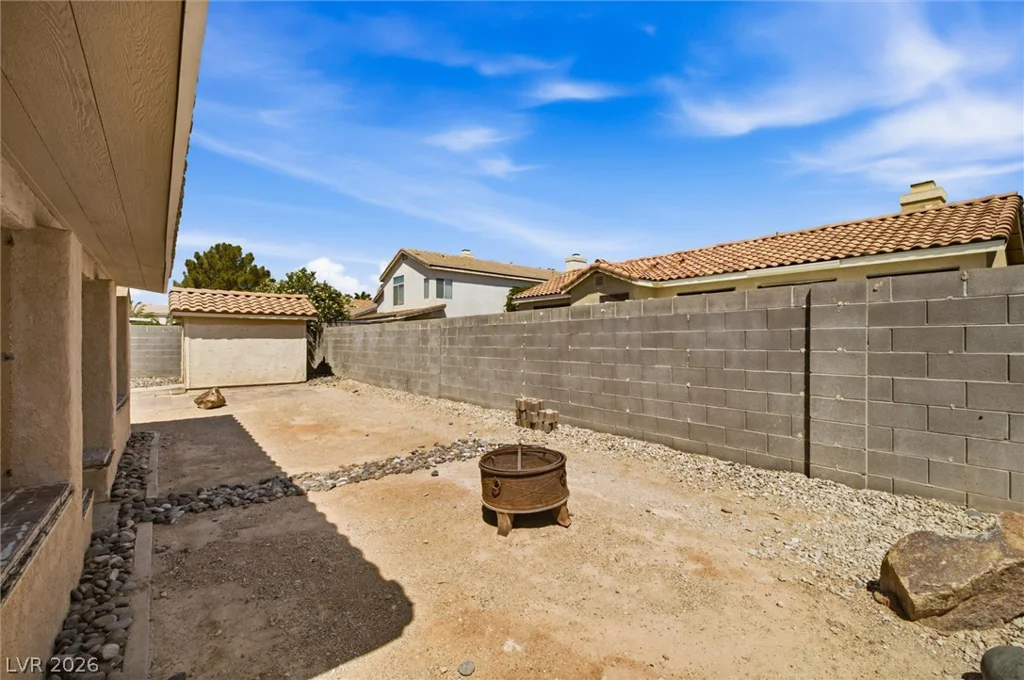 1536 Singing Bird, North Las Vegas, NV 89031