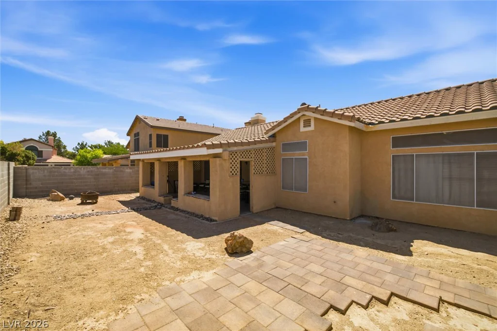 1536 Singing Bird, North Las Vegas, NV 89031
