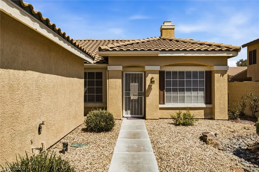 1536 Singing Bird, North Las Vegas, NV 89031