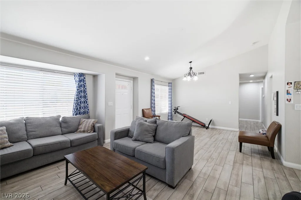 1536 Singing Bird, North Las Vegas, NV 89031