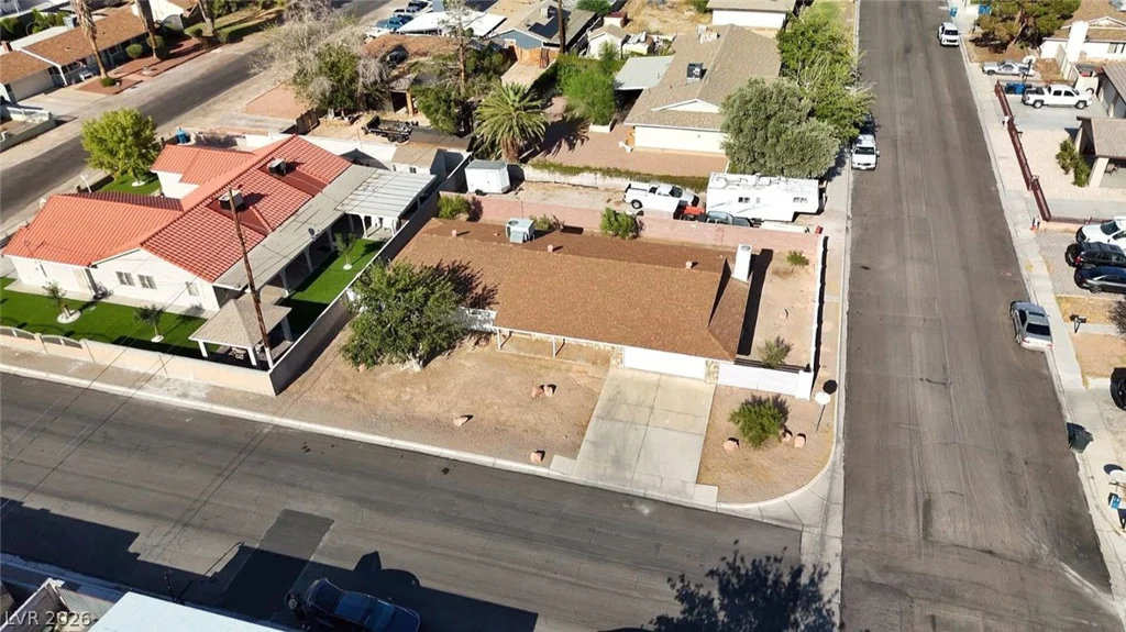 2090 Lucerne, Las Vegas, NV 89104