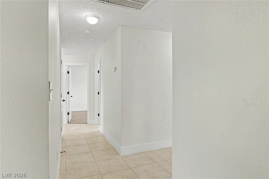 2090 Lucerne, Las Vegas, NV 89104