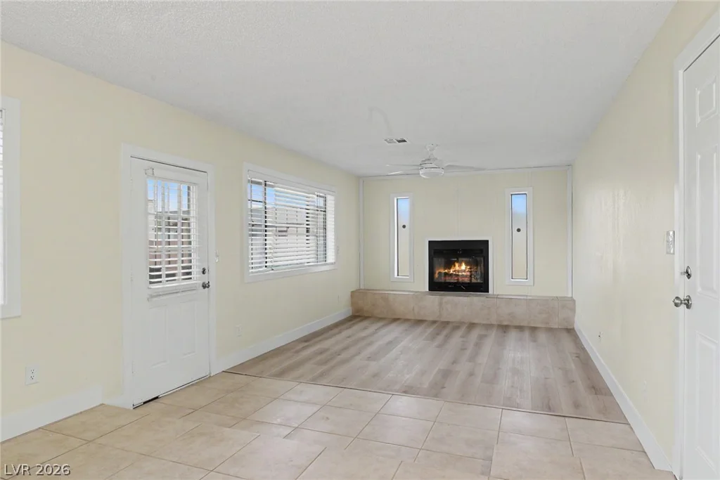 2090 Lucerne, Las Vegas, NV 89104