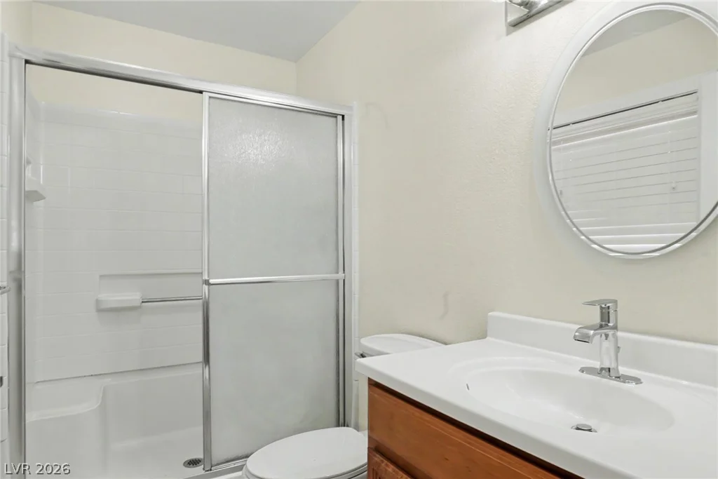 2090 Lucerne, Las Vegas, NV 89104