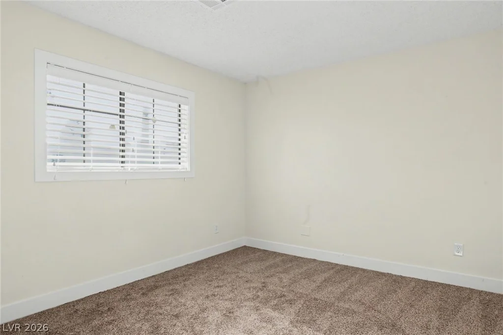 2090 Lucerne, Las Vegas, NV 89104