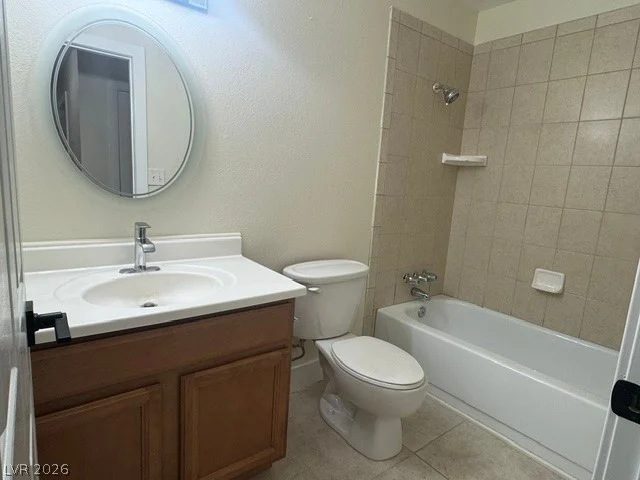 2090 Lucerne, Las Vegas, NV 89104