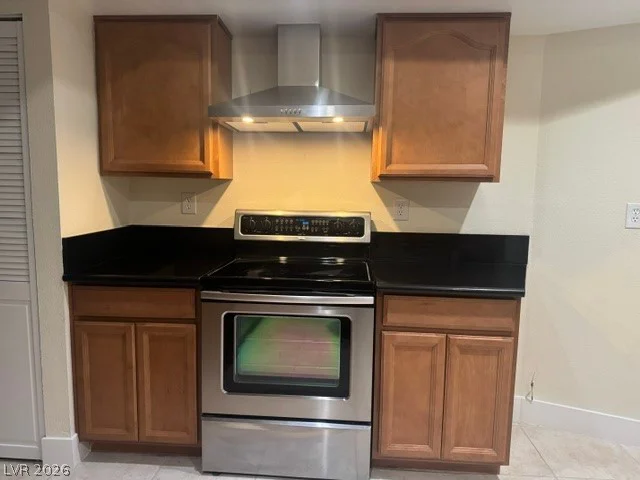 2090 Lucerne, Las Vegas, NV 89104