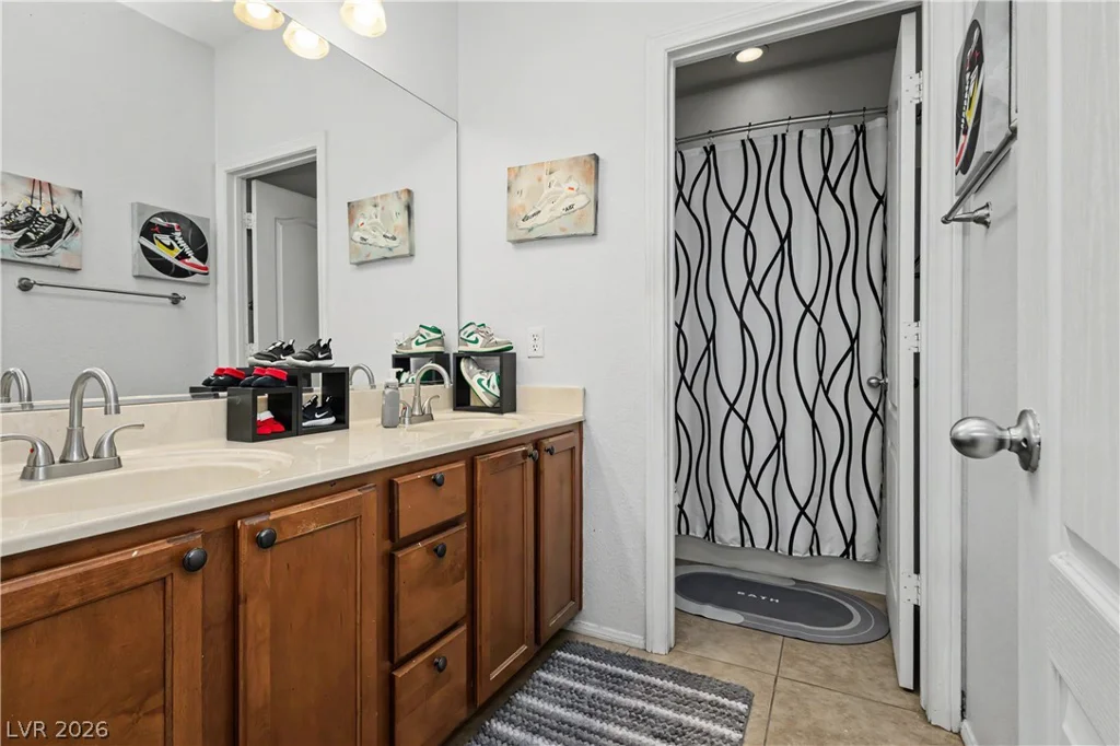 711 Yew Barrow, Henderson, NV 89011
