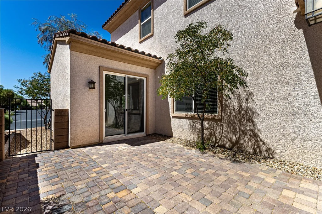 7878 Brianna Cheerful, Las Vegas, NV 89178