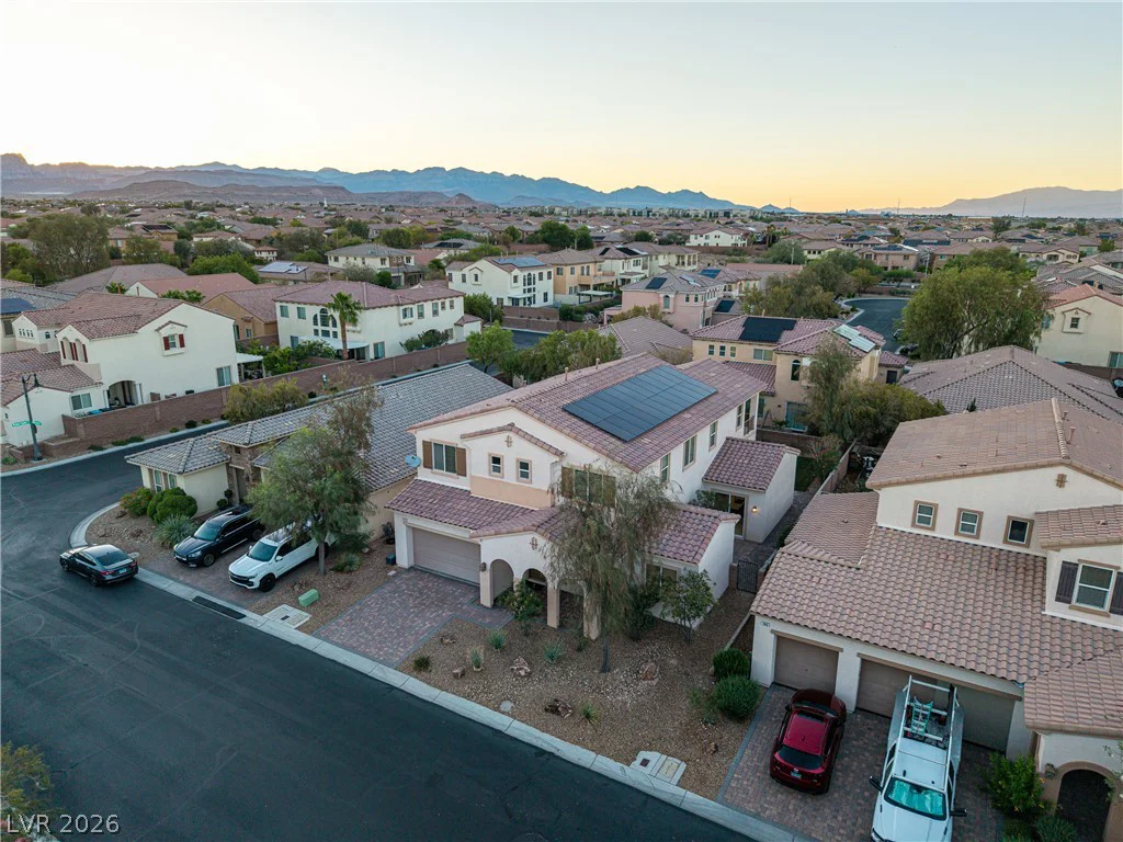 7878 Brianna Cheerful, Las Vegas, NV 89178