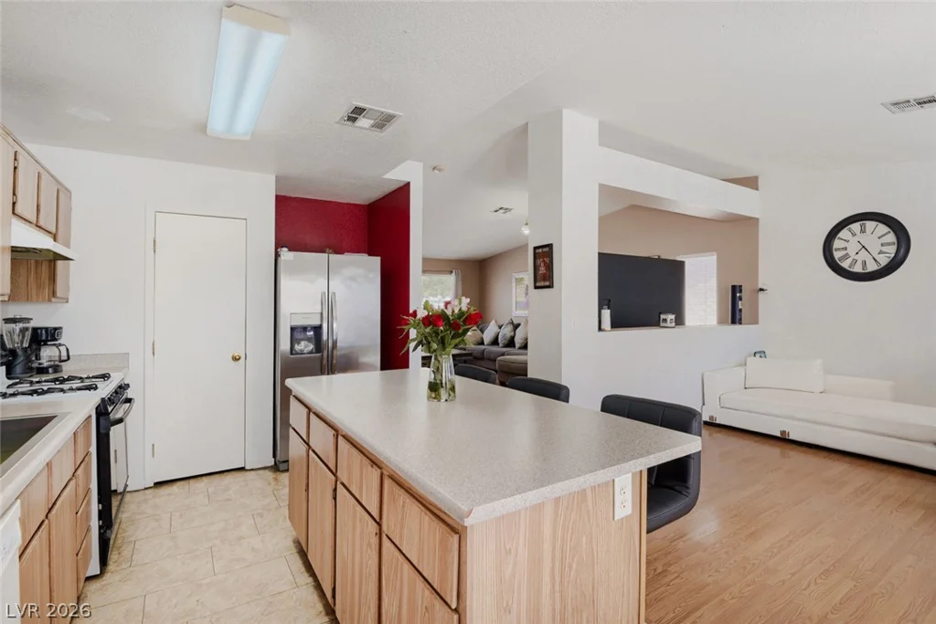 5222 Jungle Orchard, North Las Vegas, NV 89031