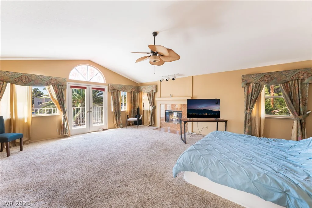 2000 White Falls, Las Vegas, NV 89128