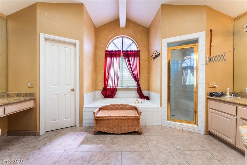 2000 White Falls, Las Vegas, NV 89128