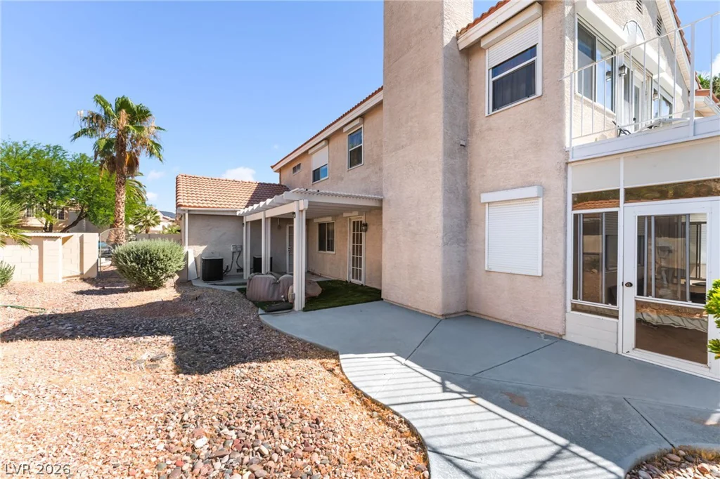 2000 White Falls, Las Vegas, NV 89128