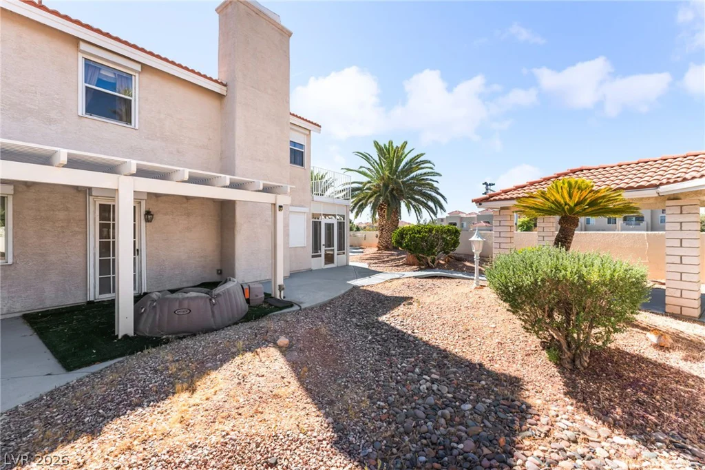 2000 White Falls, Las Vegas, NV 89128