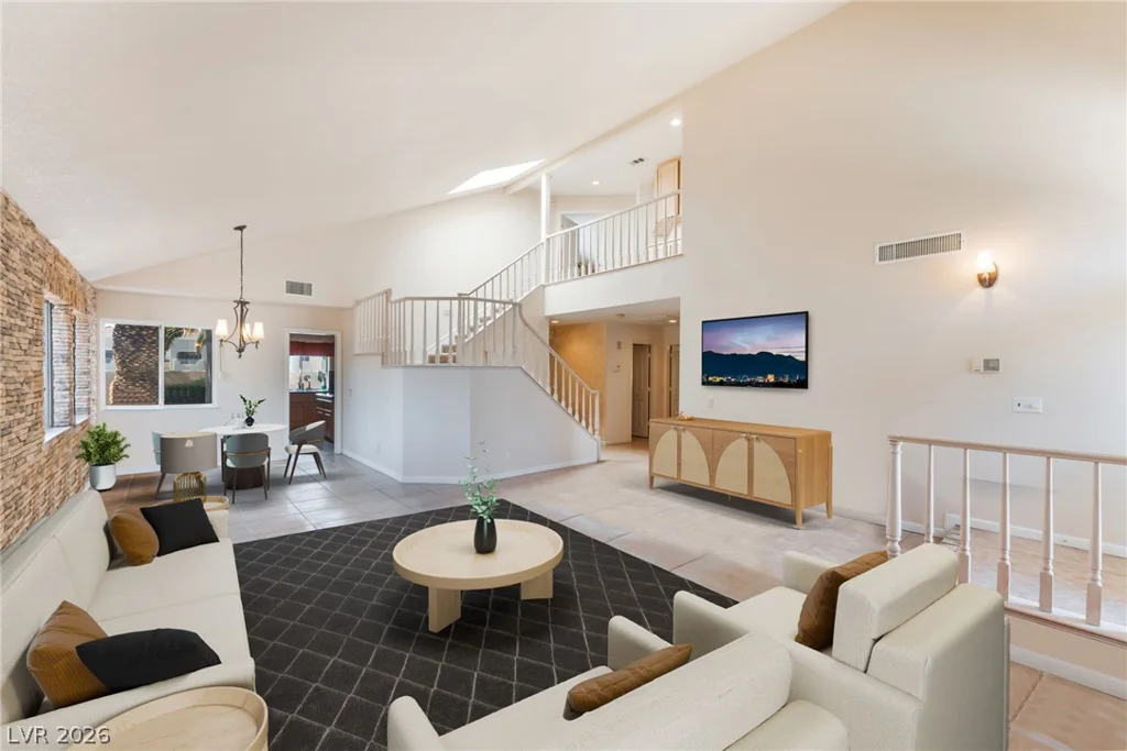 2000 White Falls, Las Vegas, NV 89128