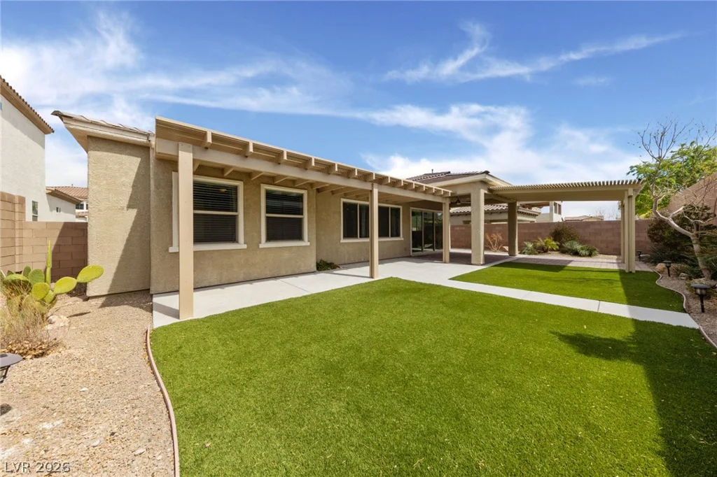 349 Bronze Creek, Las Vegas, NV 89148