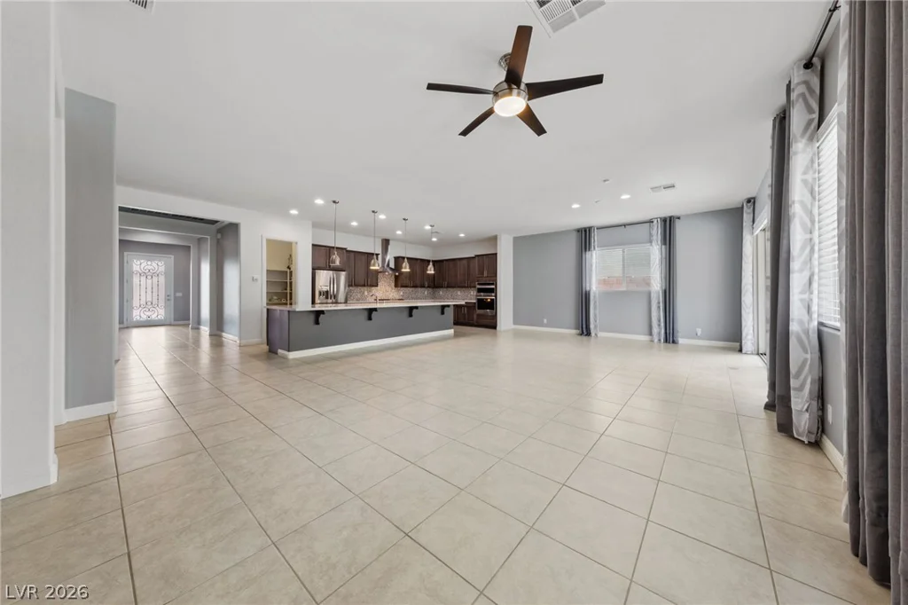 349 Bronze Creek, Las Vegas, NV 89148