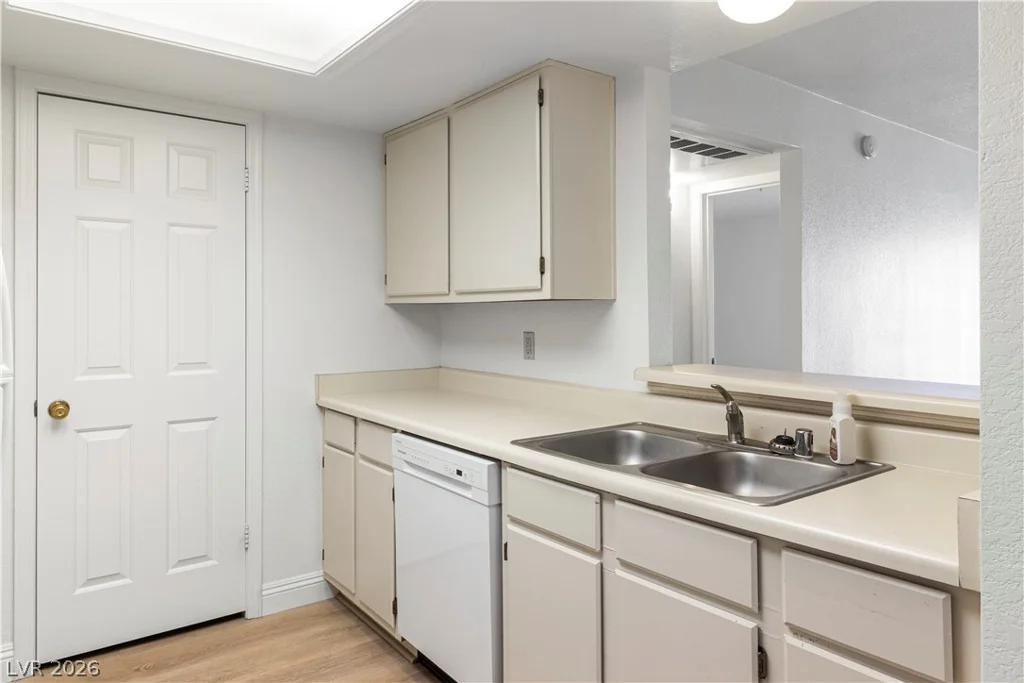 3550 Bay Sands, Laughlin, NV 89029
