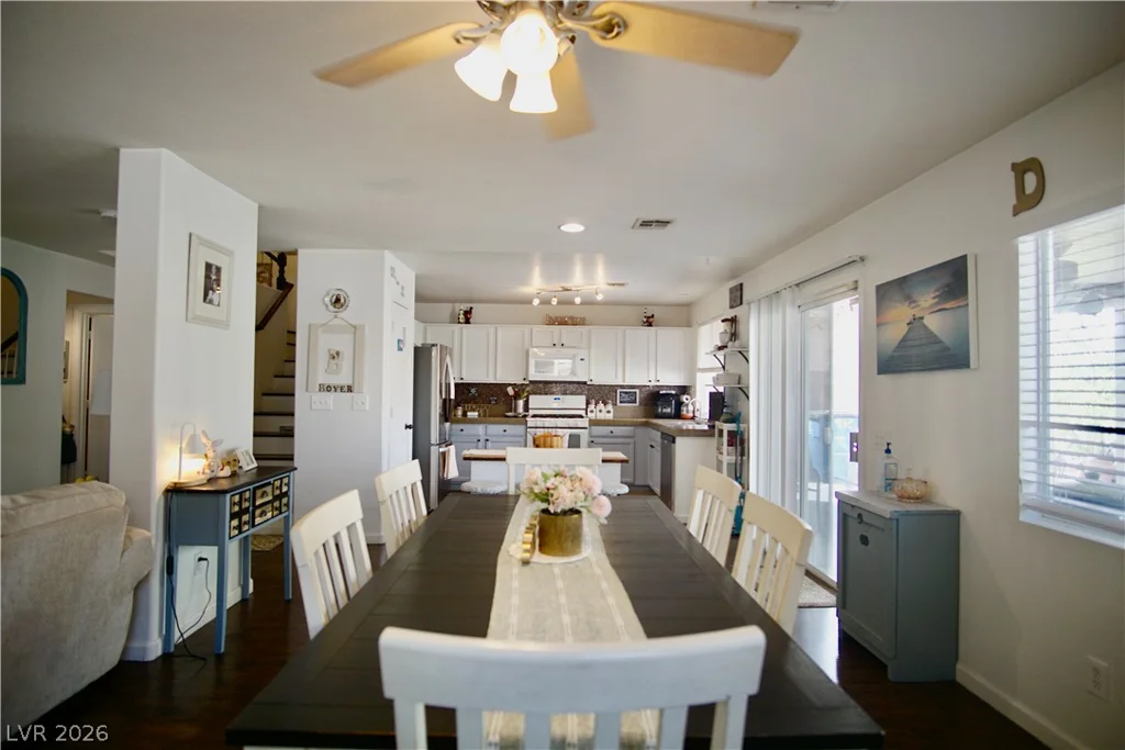 1912 Pyle, Las Vegas, NV 89183