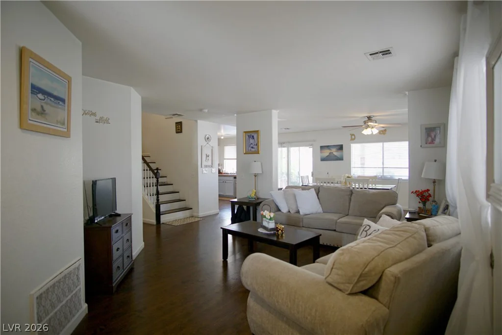 1912 Pyle, Las Vegas, NV 89183