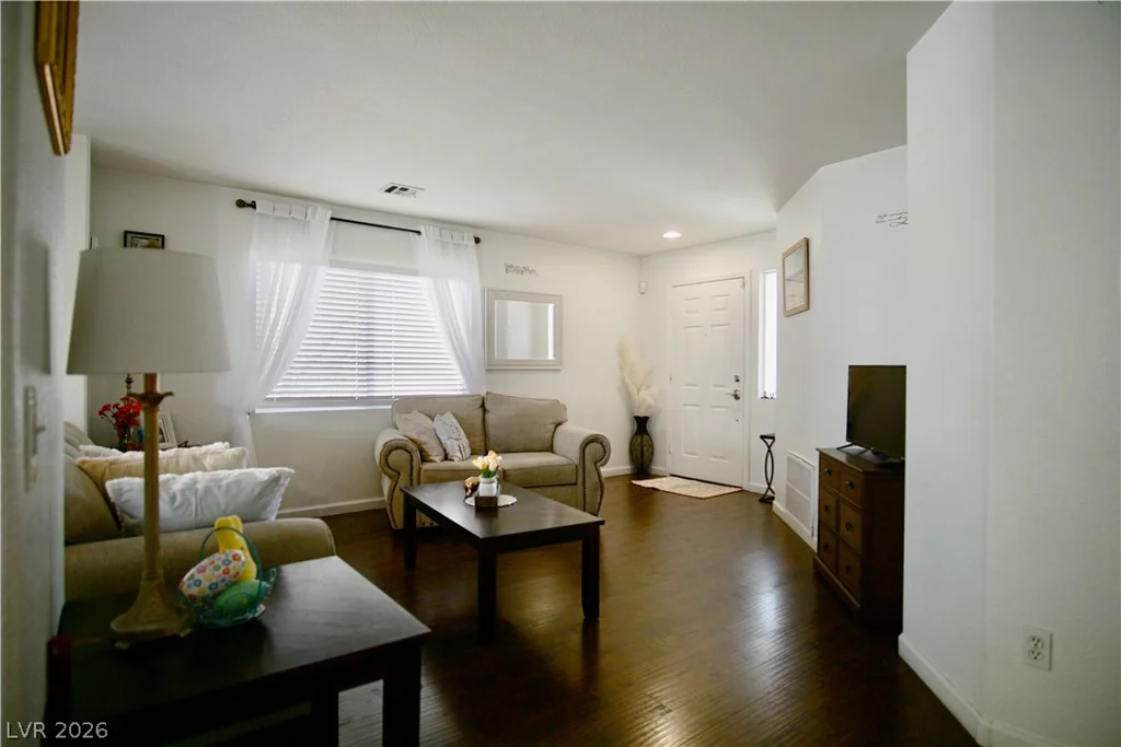 1912 Pyle, Las Vegas, NV 89183