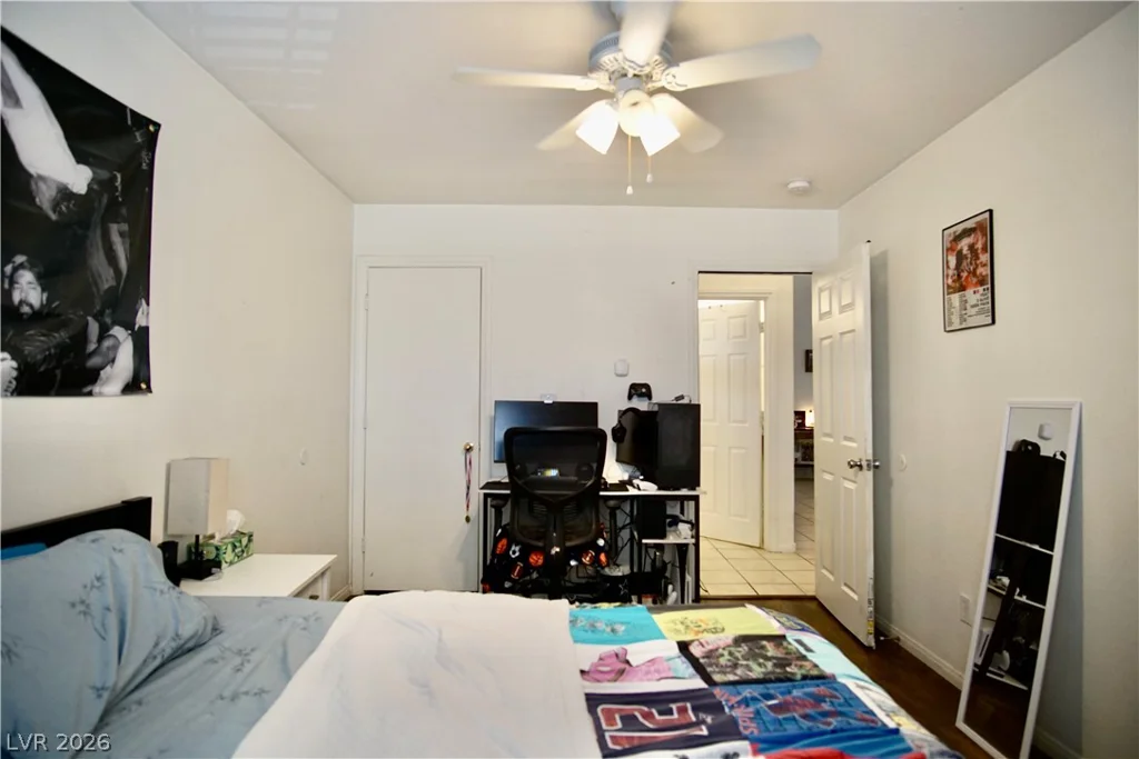 1912 Pyle, Las Vegas, NV 89183