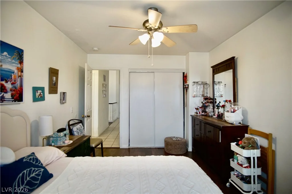 1912 Pyle, Las Vegas, NV 89183