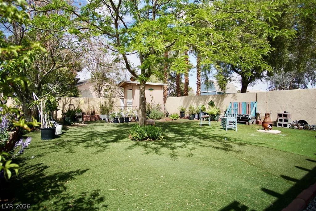 1912 Pyle, Las Vegas, NV 89183