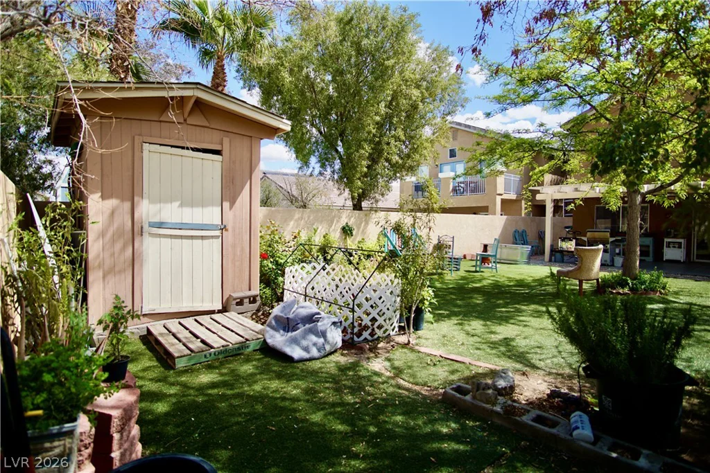 1912 Pyle, Las Vegas, NV 89183