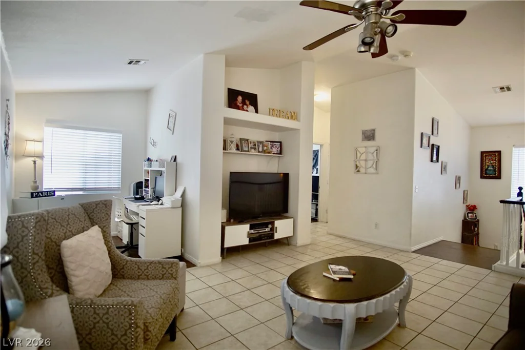 1912 Pyle, Las Vegas, NV 89183