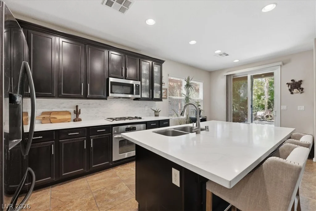 10231 Montes Vascos, Las Vegas, NV 89178