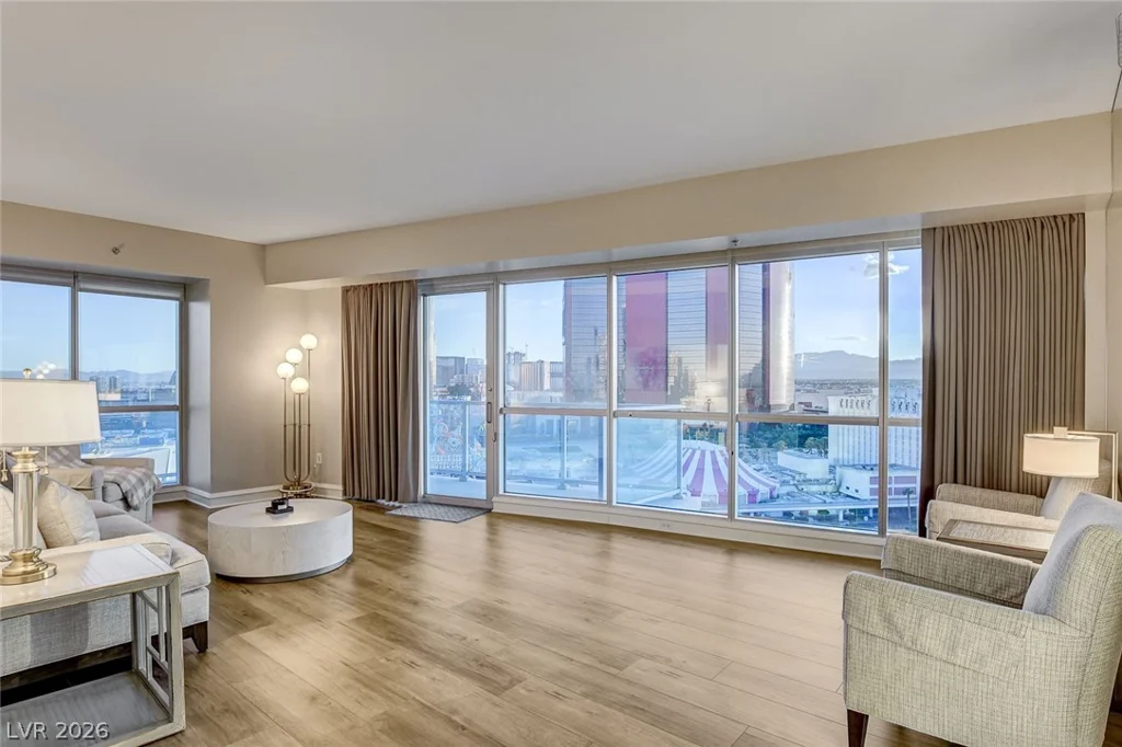 2700 Las Vegas, Las Vegas, NV 89109