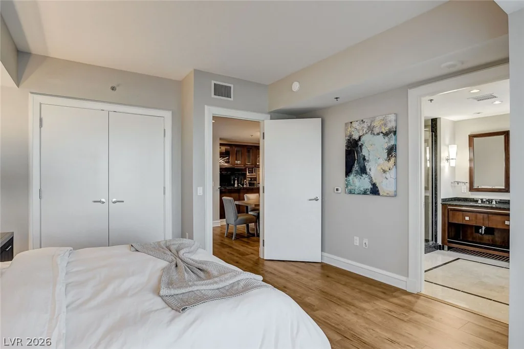 2700 Las Vegas, Las Vegas, NV 89109
