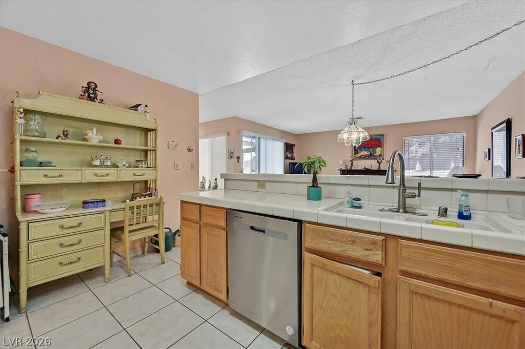 2721 Brienza, Las Vegas, NV 89117