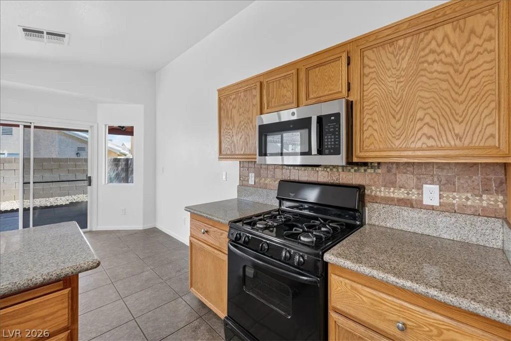 6516 Moon Roses, Las Vegas, NV 89108