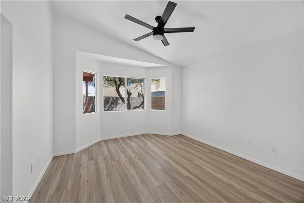 6516 Moon Roses, Las Vegas, NV 89108
