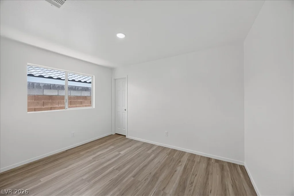 6516 Moon Roses, Las Vegas, NV 89108