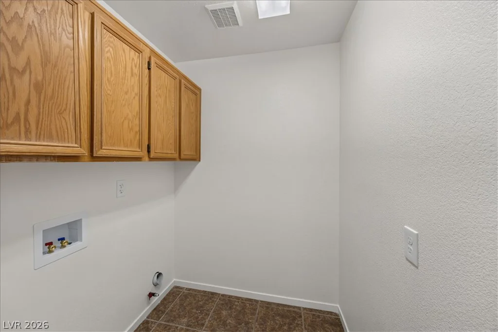6516 Moon Roses, Las Vegas, NV 89108