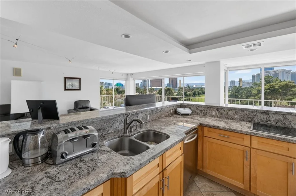 3111 Bel Air, Las Vegas, NV 89109