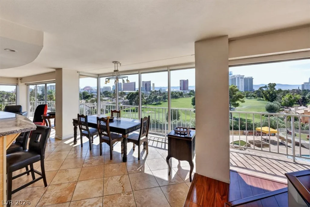 3111 Bel Air, Las Vegas, NV 89109