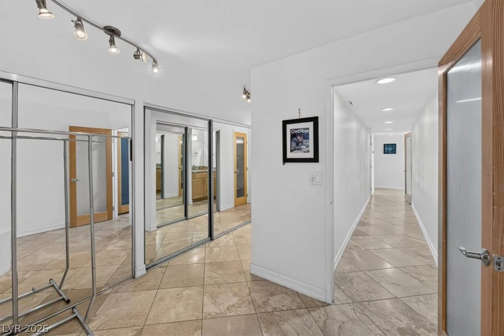 3111 Bel Air, Las Vegas, NV 89109