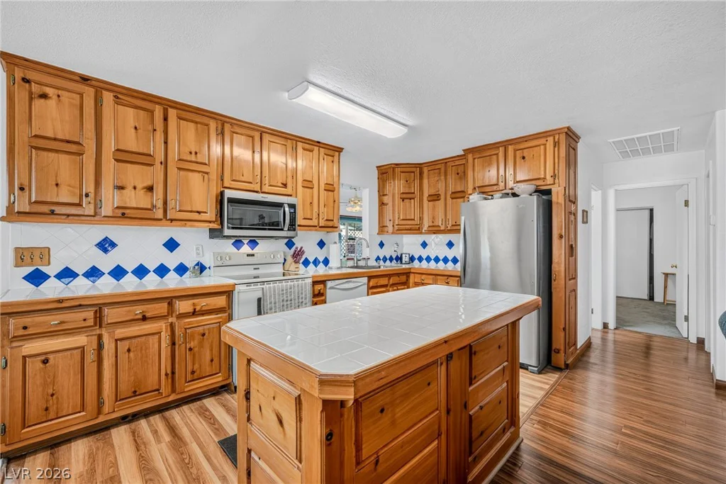 3861 Dart, Pahrump, NV 89060