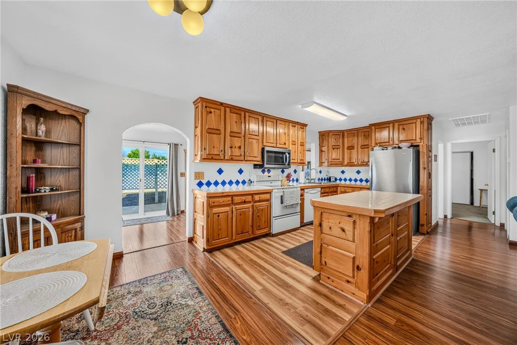 3861 Dart, Pahrump, NV 89060