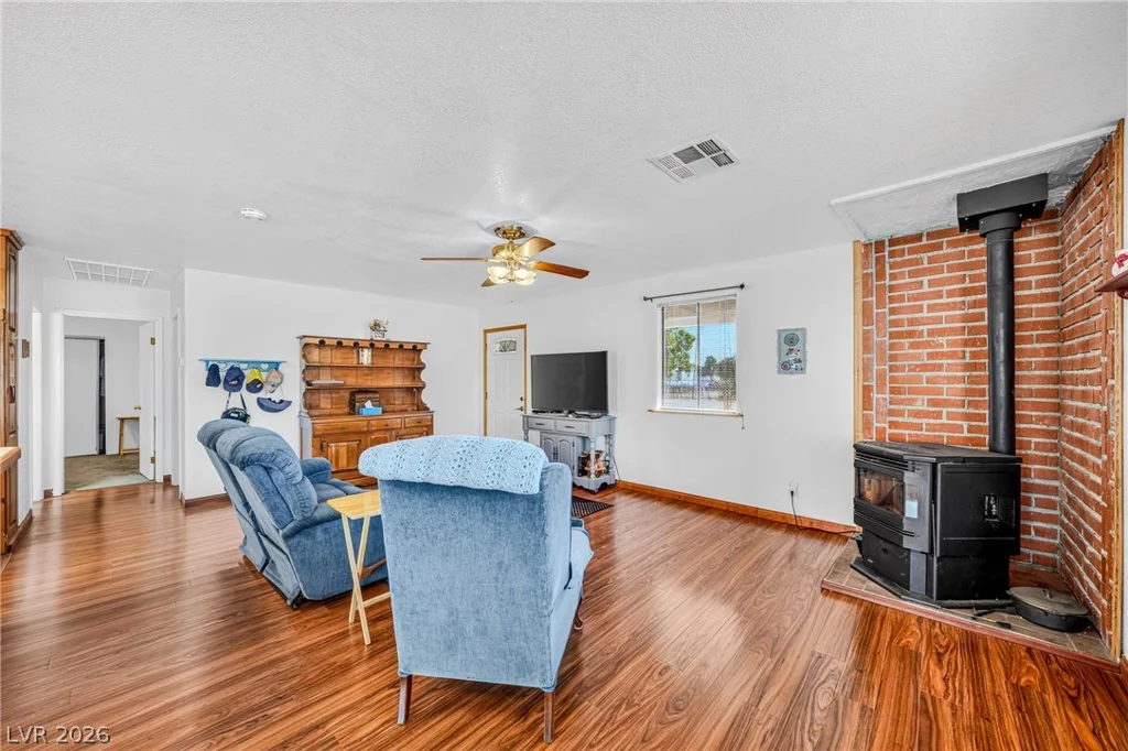 3861 Dart, Pahrump, NV 89060
